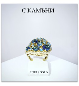 С камъни